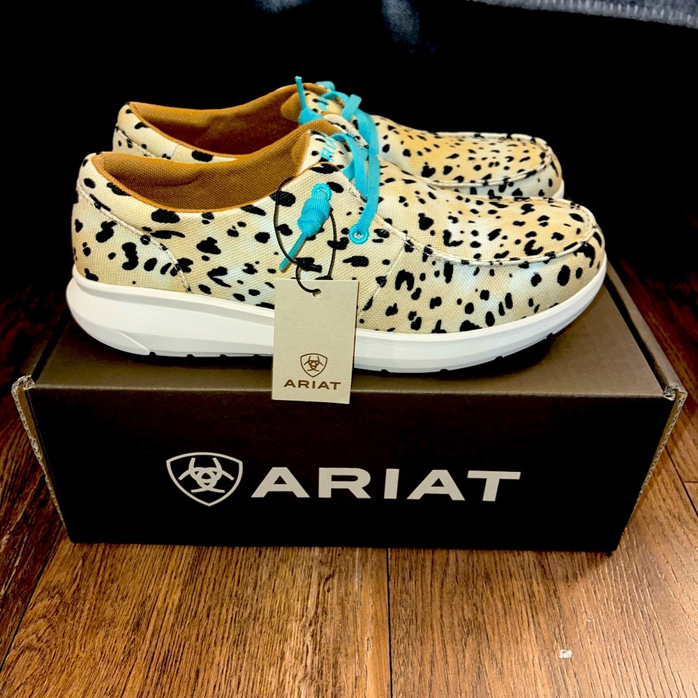 NEW Women’s size 10 Ariat Hilo Slip On Animal Print Shoe.
